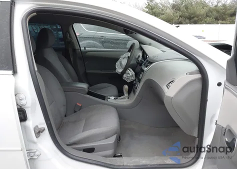 2010 Chevrolet Malibu Ls from USA, damaged, VIN 1G1ZB5EB8AF165598